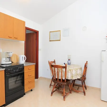 With Parking Space Slatine, Ciovo - 2030 טרוגיר